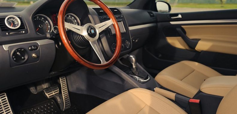 are aftermarket steering wheels legal