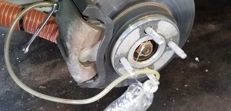 how to bleed your car brakes at home