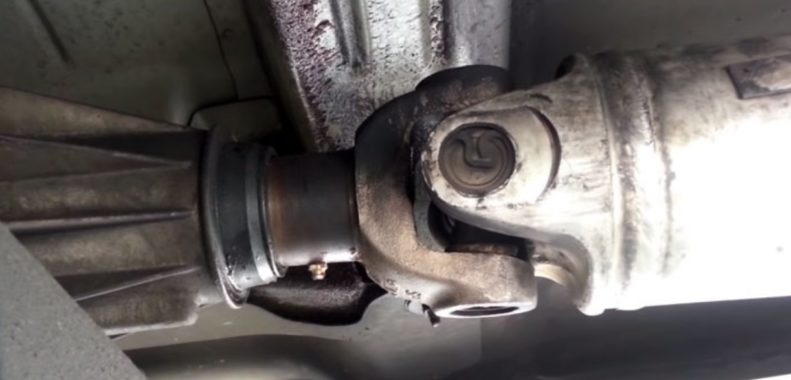 Signs That You Have a Damaged or Faulty Drive Shaft
