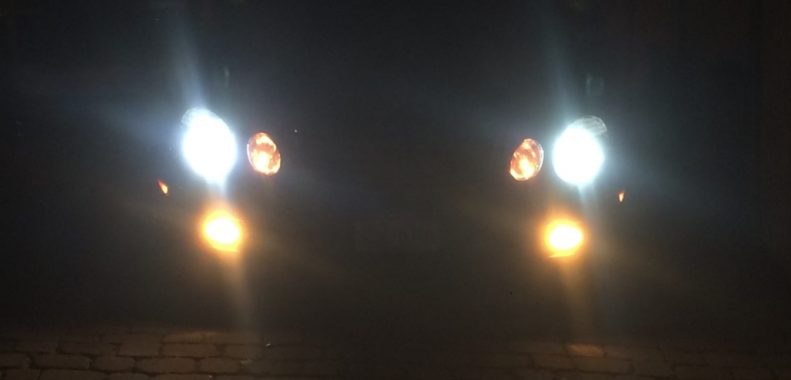 yellow vs white fog lights