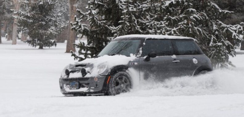 are mini coopers good in snow